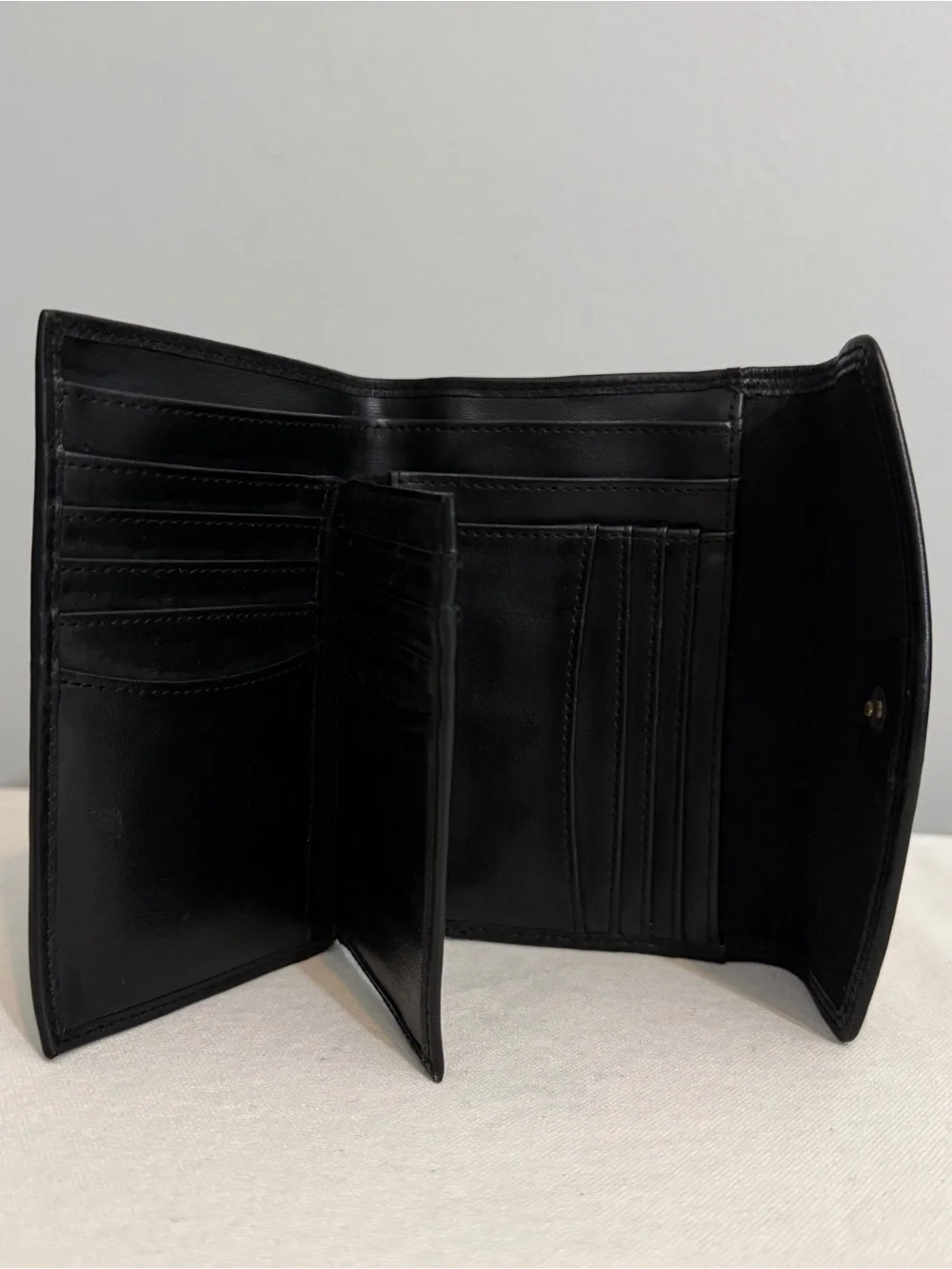 Fossil Black Genuine Leather Wallet Vintage Snap Closure Y2K